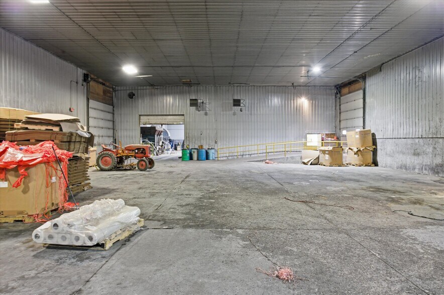 More Photos Of 24104 755th Ave, Albert Lea Warehouse For Sale