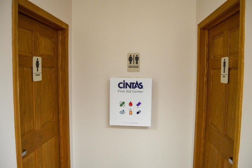 More Photos Of 9600 Main St, Clarence Medical For Sale