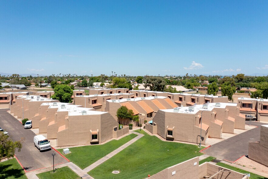 More Photos Of 7430-7448 N 43rd Dr, Glendale Apartments For Sale