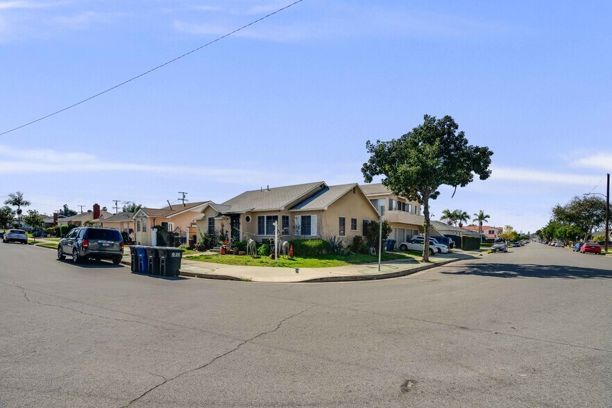 More Photos Of 231 Blackshear Ave, East Los Angeles Apartments For Sale