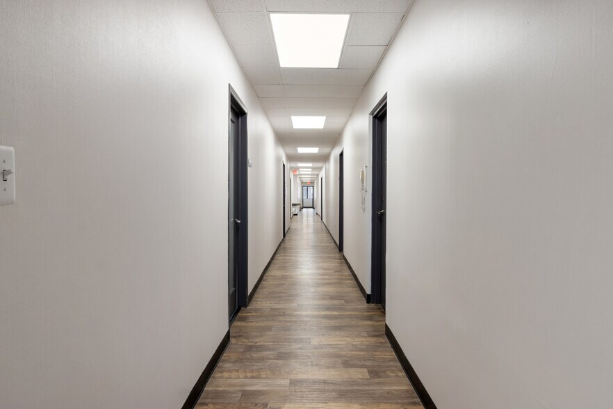 More Photos Of 20411 W 12 Mile Rd, Southfield Office For Sale