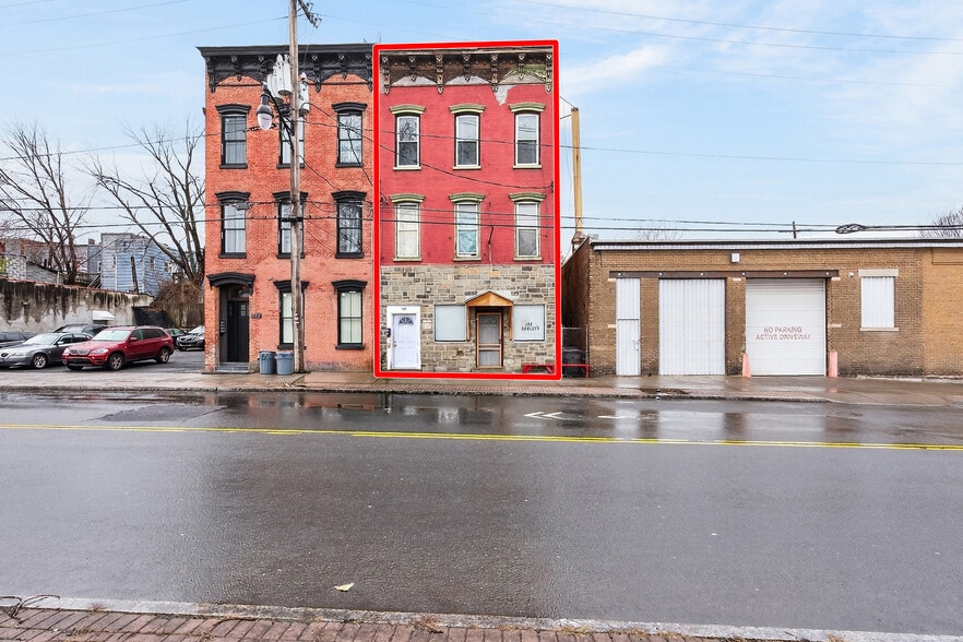 Primary Photo Of 427 S Pearl St, Albany Storefront Retail Residential For Sale