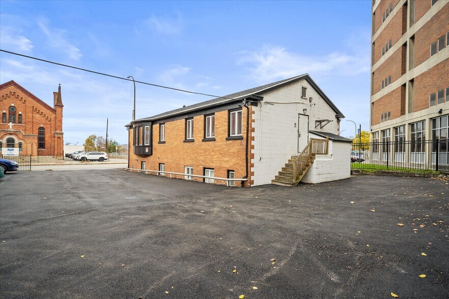 More Photos Of 287 Andrews St, Rochester Medical For Sale