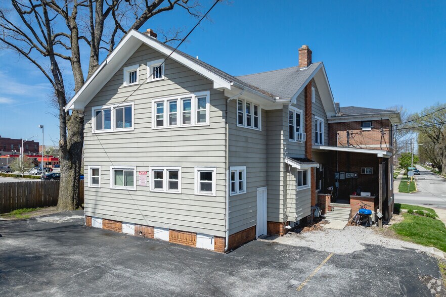 More Photos Of 224 E Wooster St, Bowling Green Office For Lease