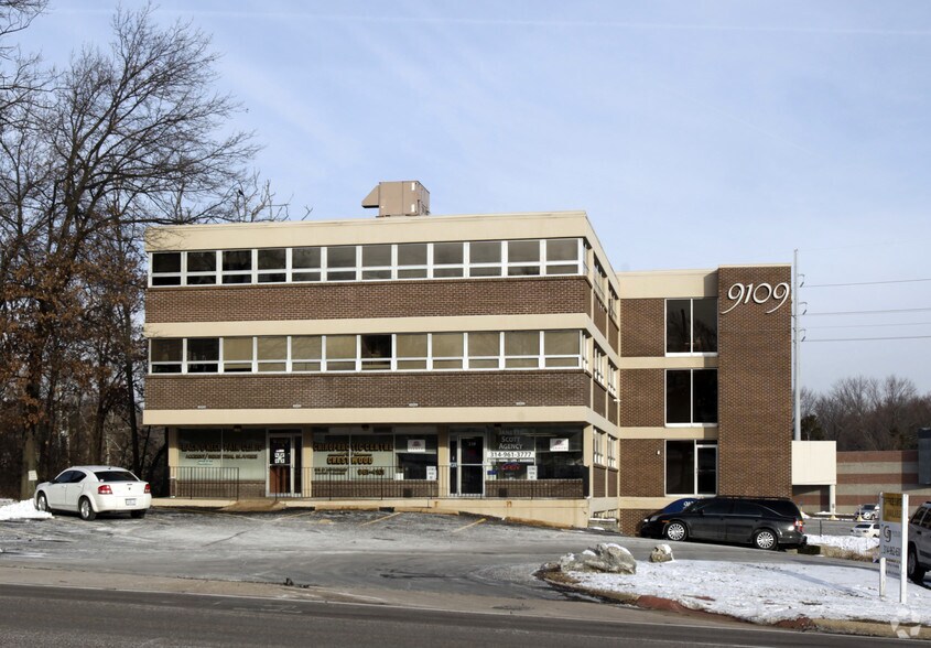 More Photos Of 9109 Watson Rd, Crestwood Office For Lease