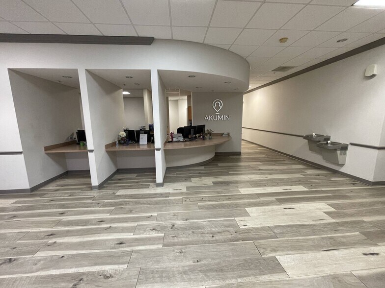 More Photos Of 3615 Lake Center Dr, Mount Dora Medical For Sale