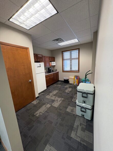 More Photos Of 4257 Southtowne Dr, Eau Claire Office For Lease