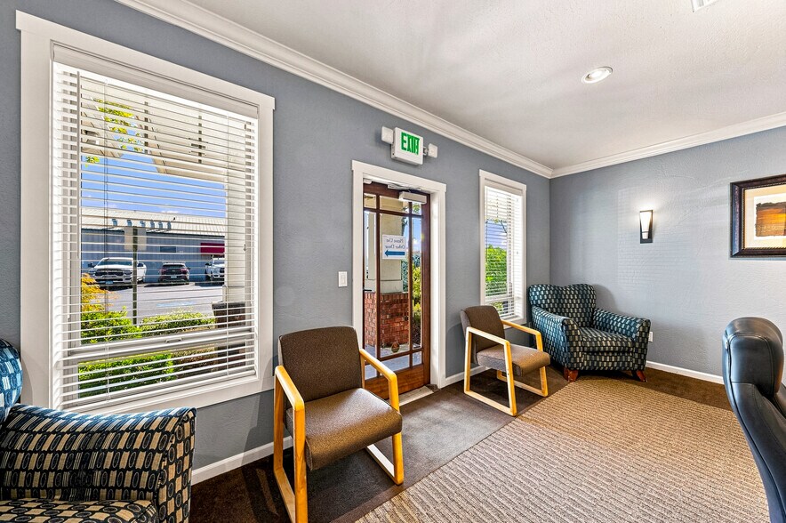 More Photos Of 2436 W Main St, Medford Office For Sale