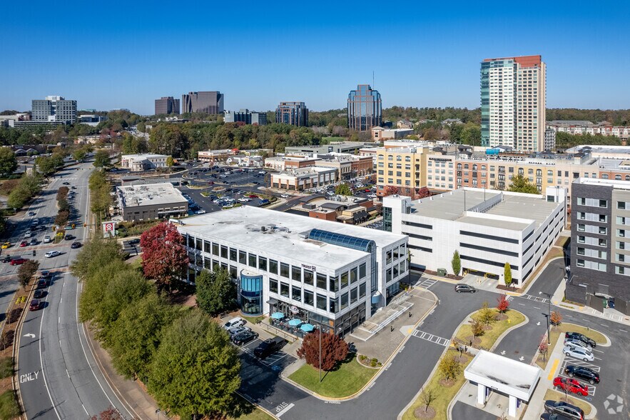 More Photos Of 121 Perimeter Ctr W, Atlanta Coworking Space