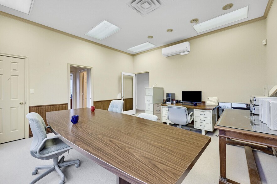 More Photos Of 18987 W US Highway 82, Sherman Industrial For Sale