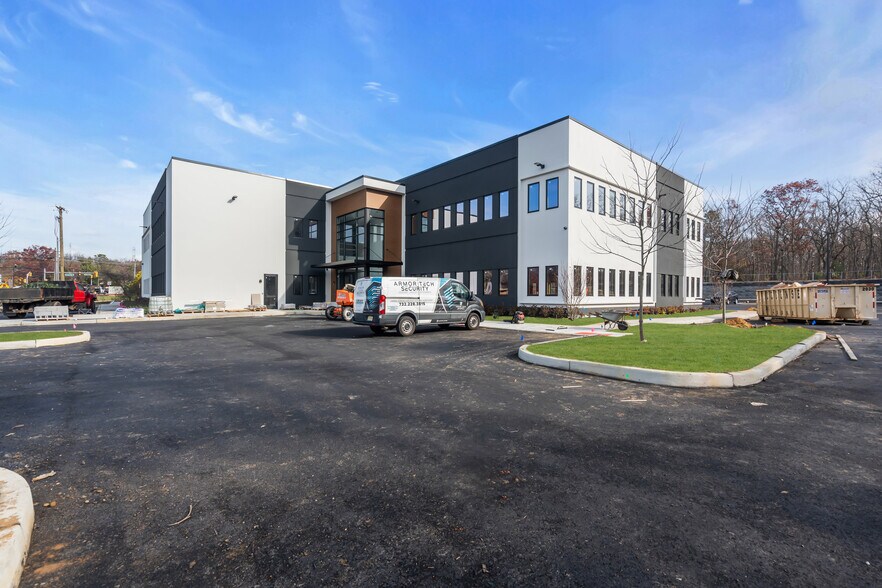 More Photos Of 705 Brewers Bridge Rd, Jackson Office For Lease