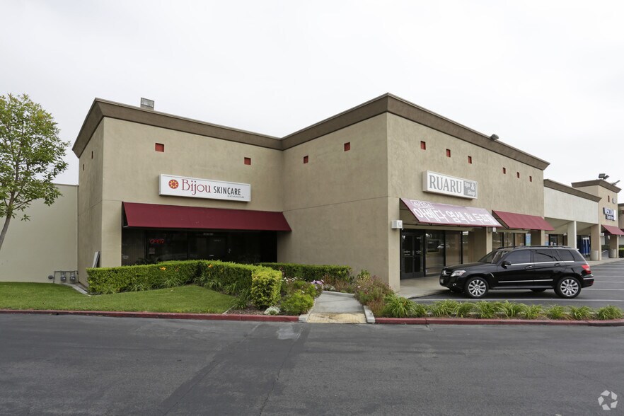 More Photos Of 1401 S Beach Blvd, La Habra Warehouse For Lease