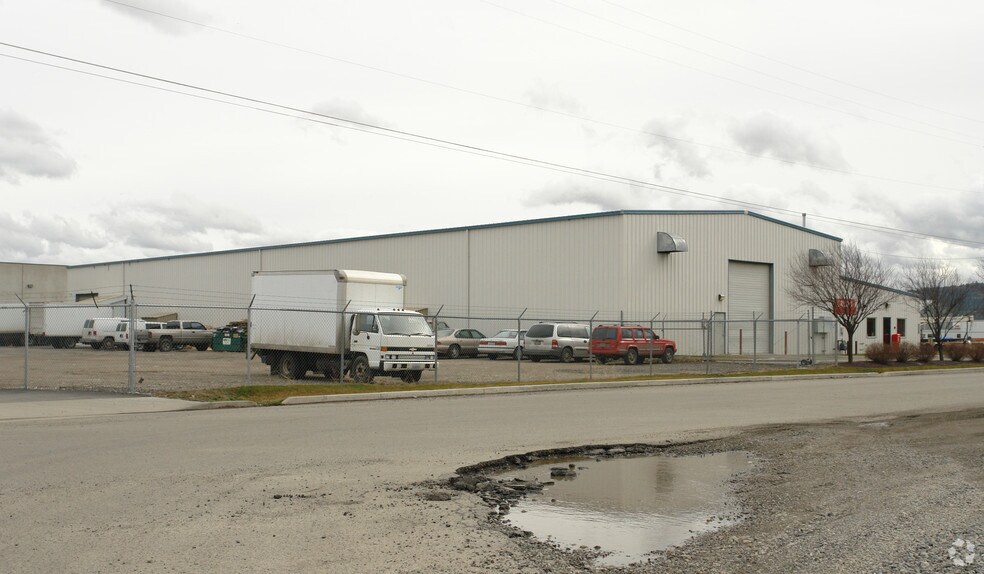 More Photos Of 2210 N Dollar Rd, Spokane Manufacturing For Sale
