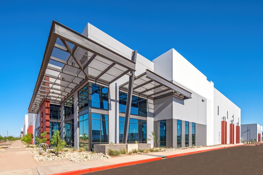 More Photos Of 9512 E Elliot Rd, Mesa Warehouse For Lease