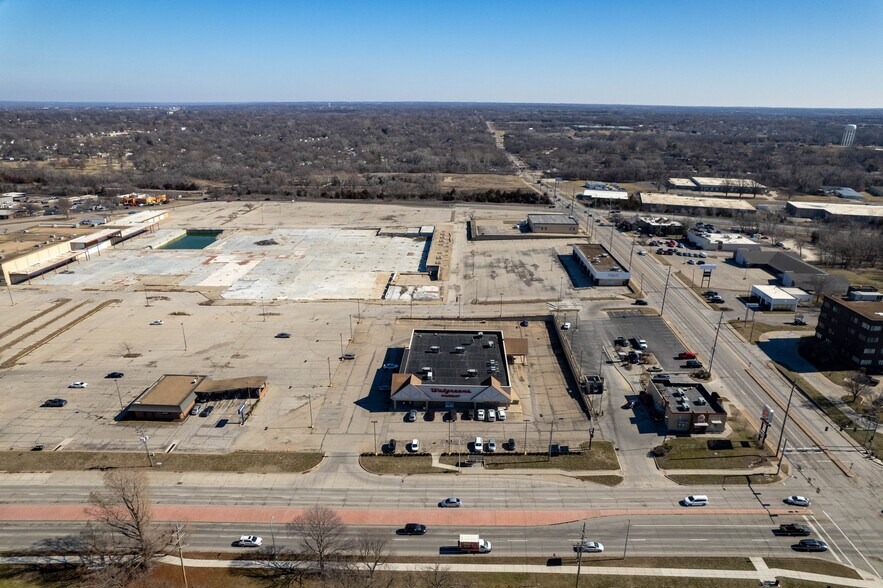 More Photos Of 3500 SW Topeka Blvd, Topeka Land For Sale