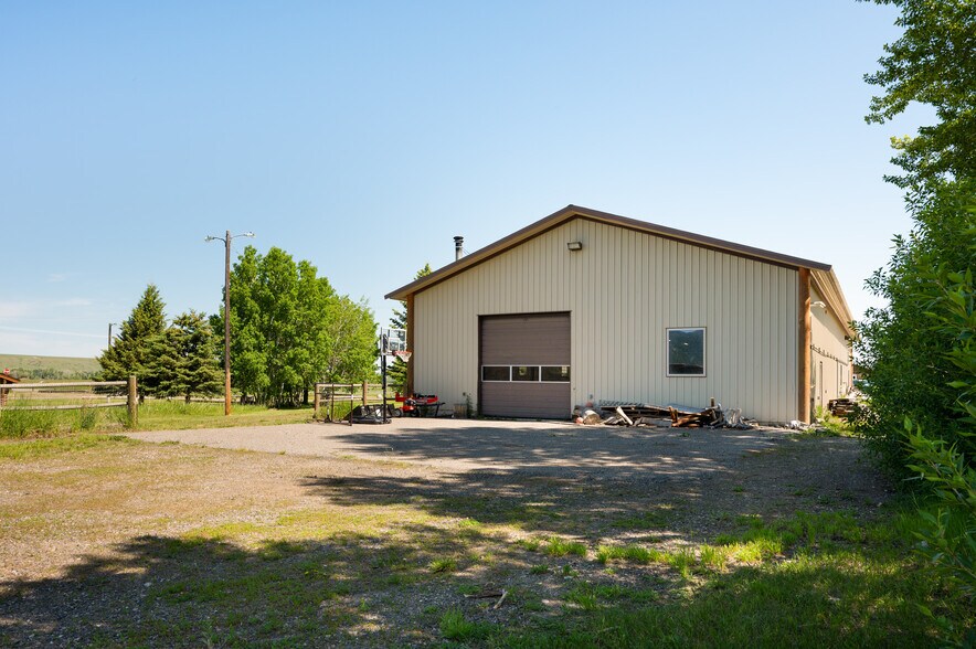 More Photos Of 70 Williams Rd E, Gallatin Gateway Flex For Sale