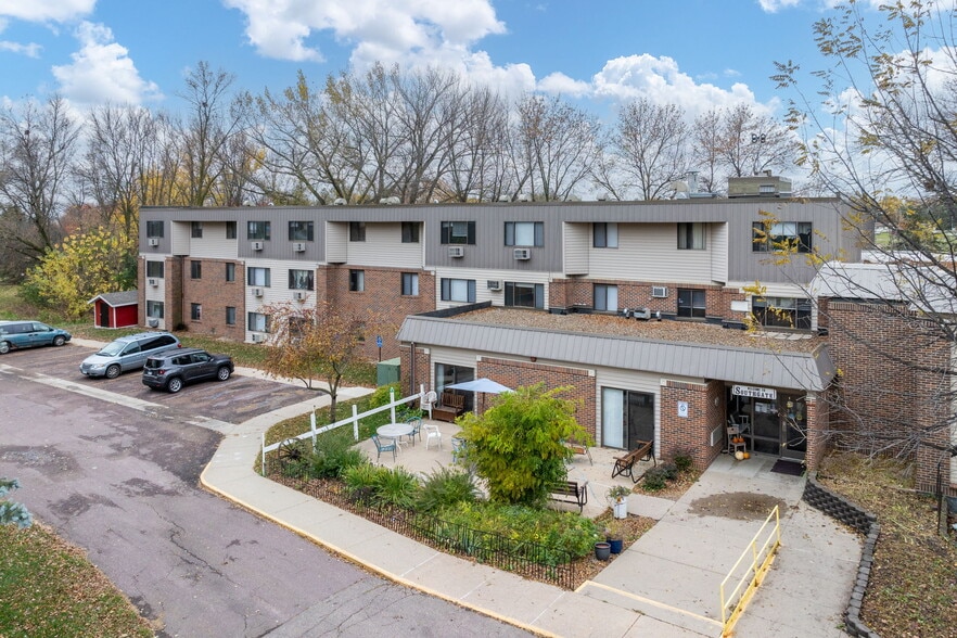 Primary Photo Of 3200 Maple Ave, Slayton Apartments For Sale