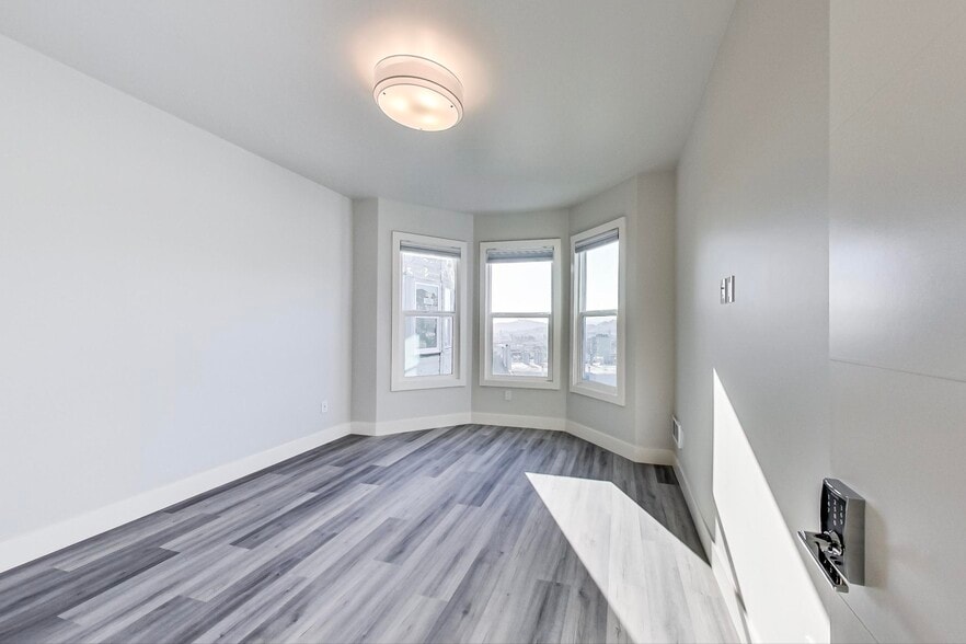 More Photos Of 811-815 Oak St, San Francisco Apartments For Sale