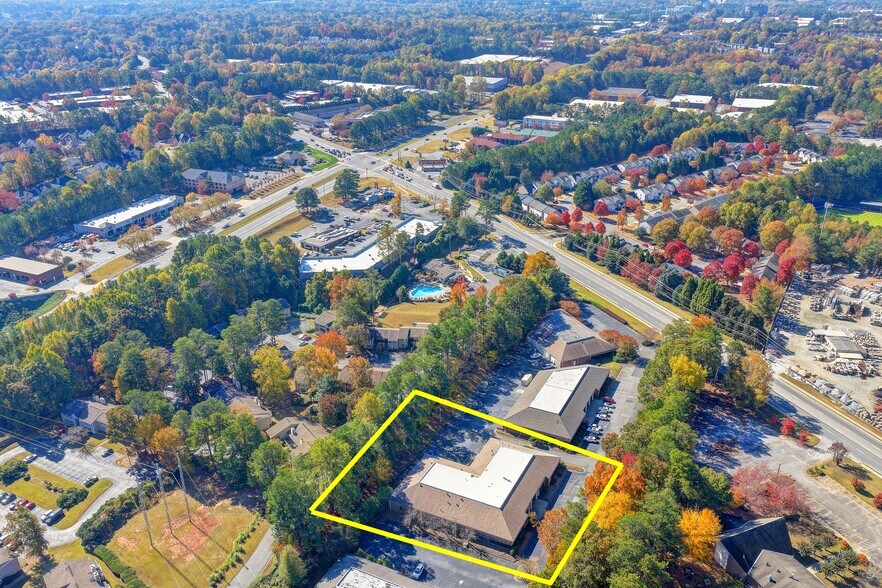 More Photos Of 3274 Medlock Bridge Rd, Peachtree Corners Flex For Sale