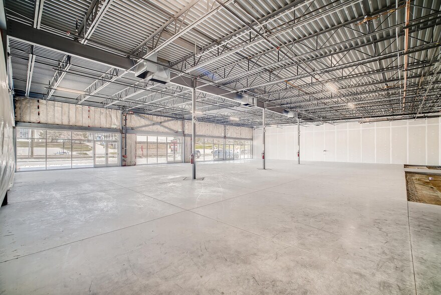 More Photos Of 6200 Leetsdale Dr, Denver Storefront For Lease