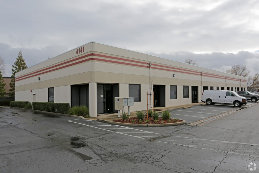 More Photos Of 4141 Citrus Ave, Rocklin Light Distribution For Lease