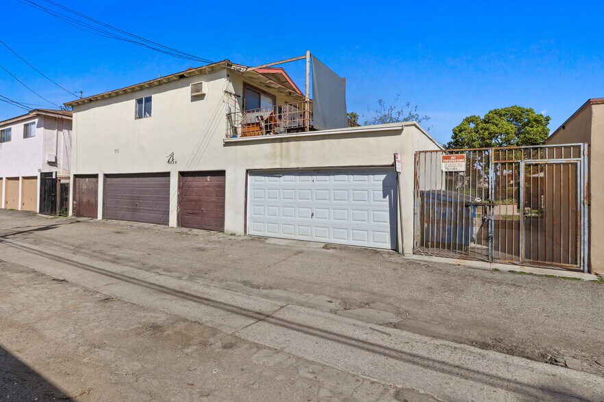 More Photos Of 3024 E Topaz Ln, Fullerton Apartments For Sale