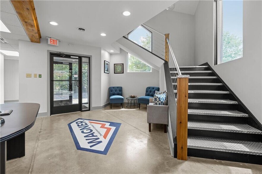 More Photos Of 1300 Old Pond Rd, Bridgeville Office For Sale