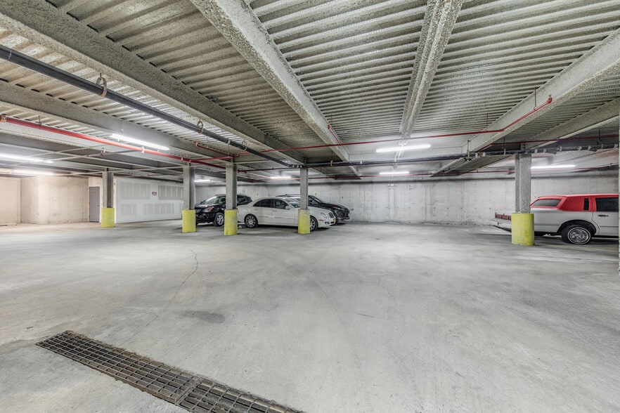 More Photos Of 7159 160th St, Flushing Apartments For Sale