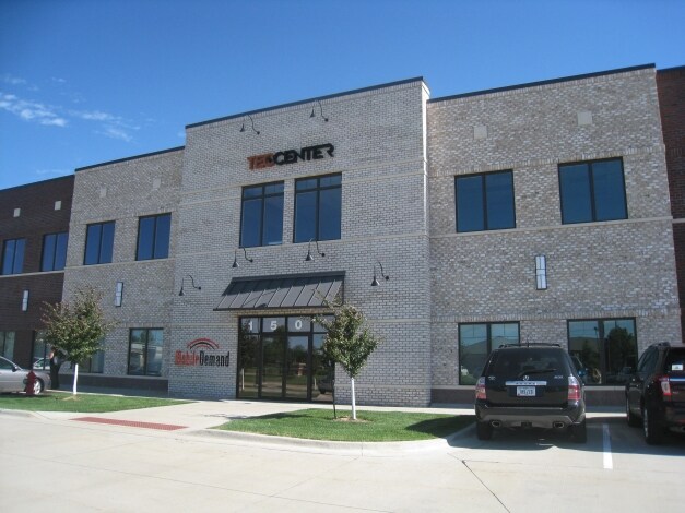 More Photos Of 1501 Boyson Square Dr, Hiawatha Office For Lease