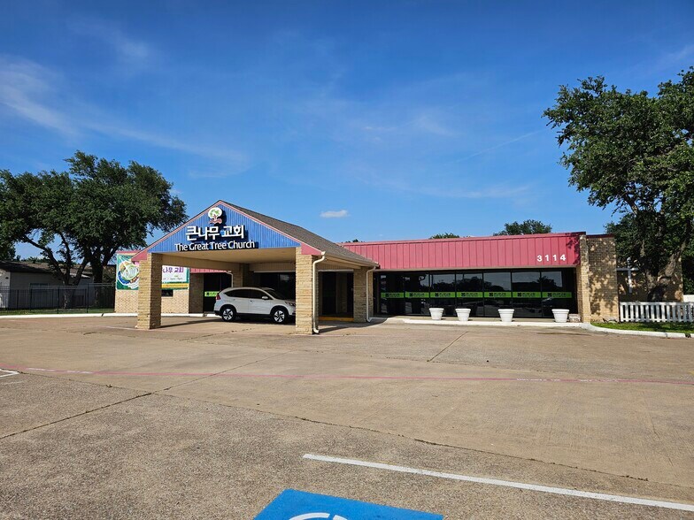 More Photos Of 3114 Old Denton Rd, Carrollton Specialty For Sale