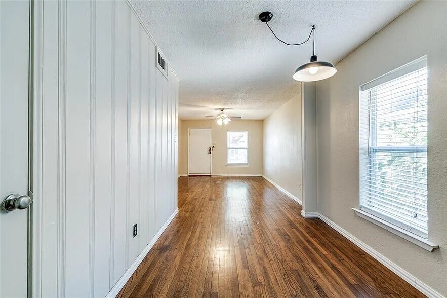 More Photos Of 1329 5th Ave, Fort Worth Multifamily For Sale