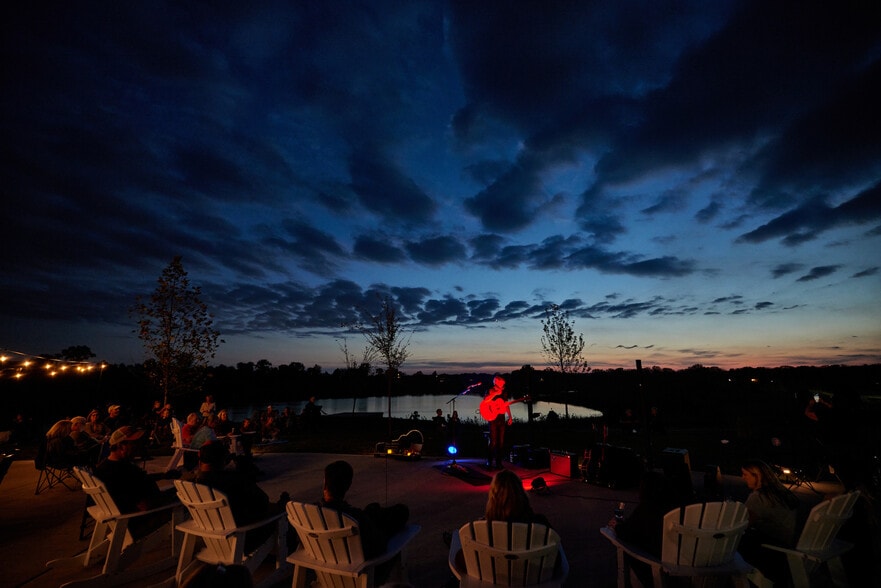 More Photos Of 1583 Spring Bay Rd, Spring Bay Hotel For Sale