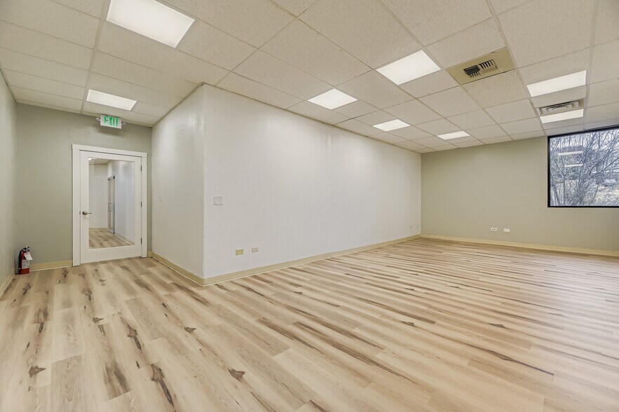 More Photos Of 19600 E Parker Square Dr, Parker Office For Lease