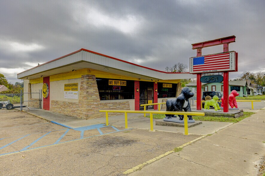 More Photos Of 3412 Washington St, Vicksburg Freestanding For Sale