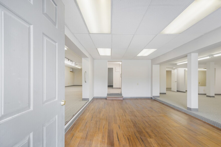 More Photos Of 3704 Andersonville Hwy, Andersonville Freestanding For Sale