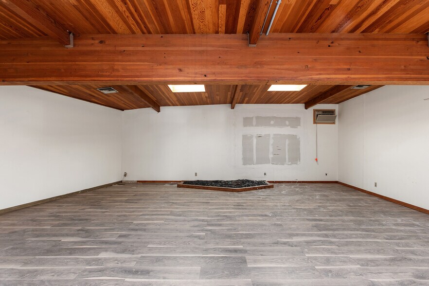 More Photos Of 55 Potrero Ave, San Francisco Showroom For Lease