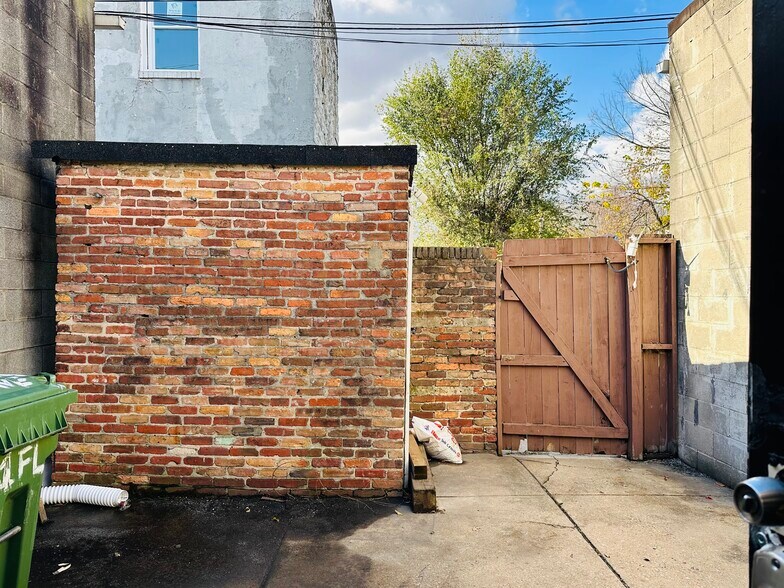 More Photos Of 5006 Curtis Ave, Curtis Bay Storefront Retail Residential For Lease