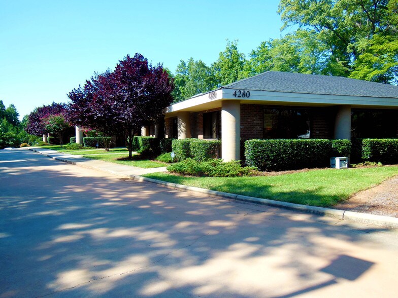 More Photos Of 4280 Piedmont Pky, Greensboro Office For Lease