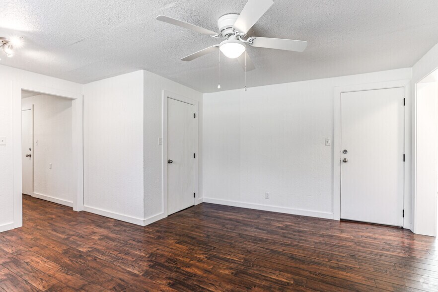 More Photos Of 701 Culbertson Dr, Oklahoma City Apartments For Sale