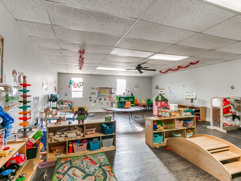 More Photos Of 809 SW 4th St, Moore Religious Facility For Sale