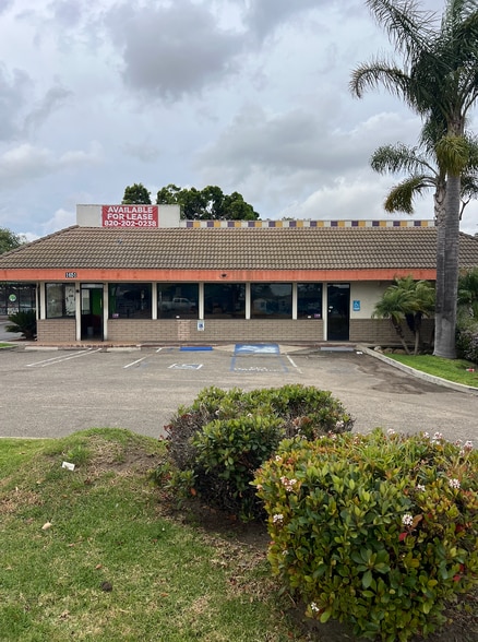 More Photos Of 1651 N Broadway, Santa Maria Restaurant For Lease