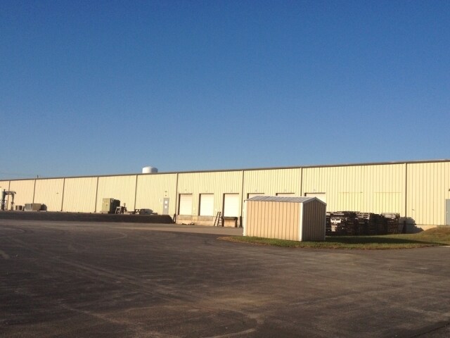 More Photos Of 5 Trautman Industrial Ct, Sainte Genevieve Warehouse For Sale