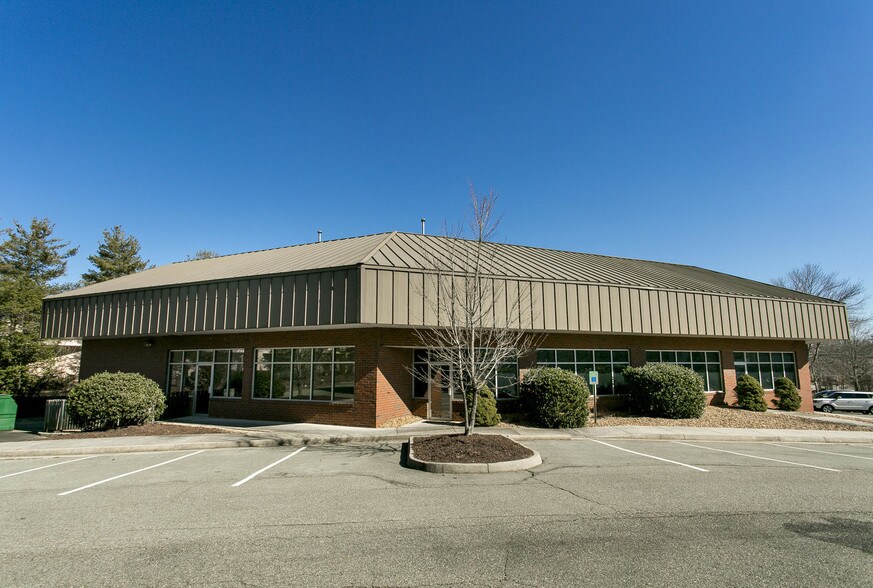 More Photos Of 519-525 Branchway Rd, North Chesterfield Light Distribution For Lease