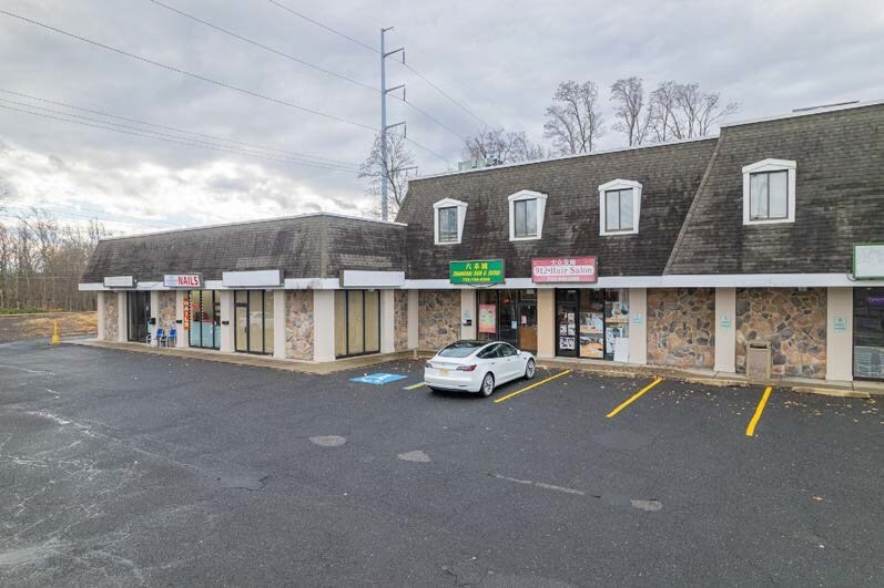 More Photos Of 952 S State Route 34, Matawan Unknown For Lease