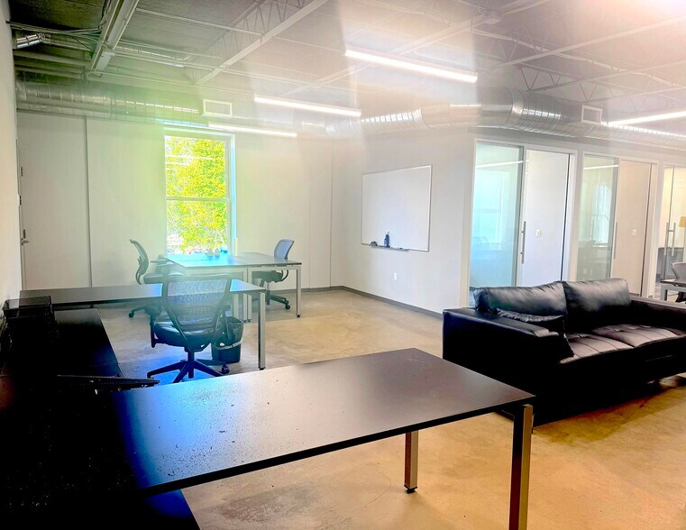 More Photos Of 265 W Main St, Kent Medical For Lease