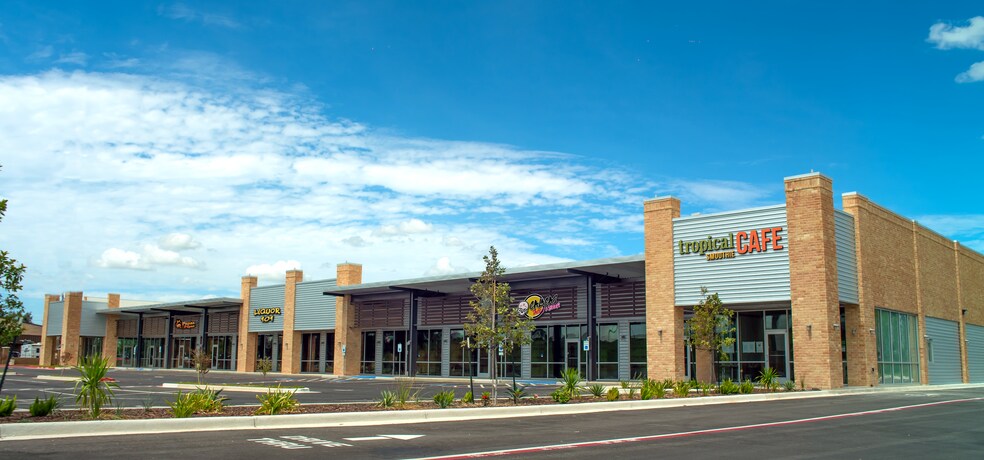 More Photos Of 2101 N Cage Blvd, Pharr Storefront For Lease