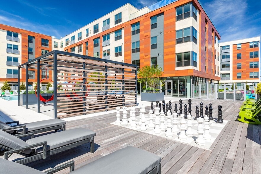 More Photos Of 190 Pleasant St, Malden Apartments For Lease