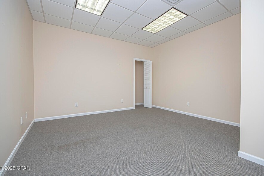 More Photos Of 7622 McElvey Rd, Panama City Beach Industrial For Sale