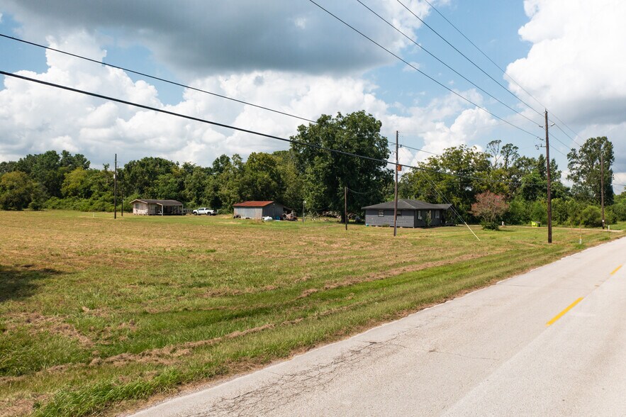 More Photos Of 14615 Medical Complex, Tomball Land For Sale