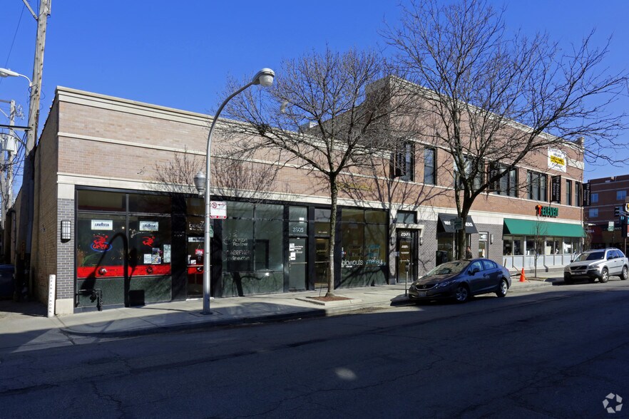 More Photos Of 946 W Diversey Pky, Chicago Storefront Retail Office For Lease